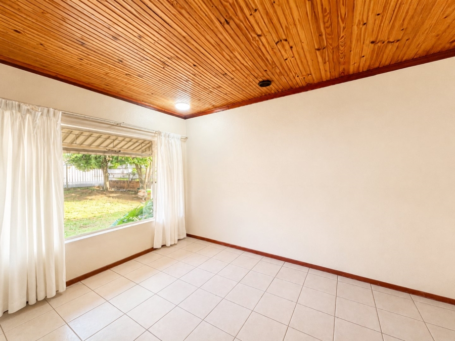 4 Bedroom Property for Sale in Pellissier Free State